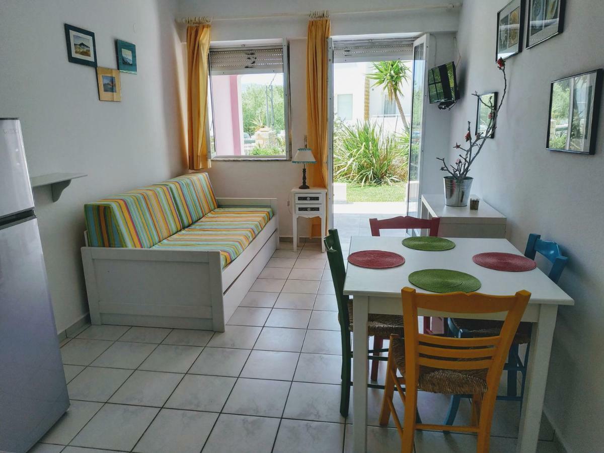 Livadi Apartments Plakiás Eksteriør bilde